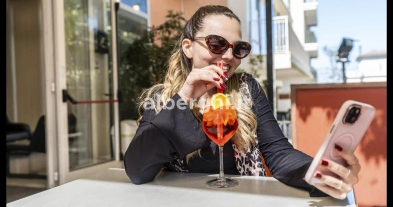 Hotel Sport Rimini Eksteriør bilde