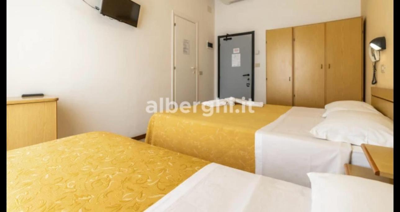 Hotel Sport Rimini Eksteriør bilde